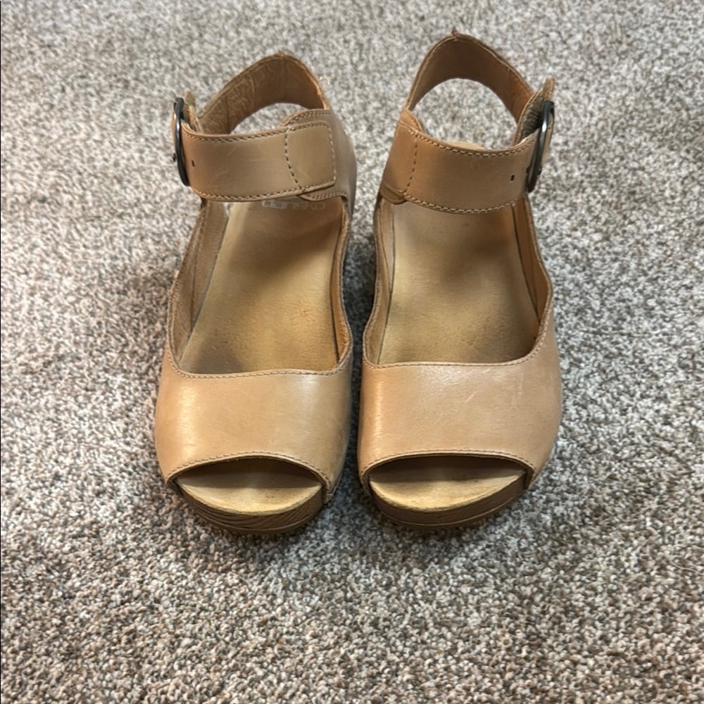 Dansko Tan Women's Sandals